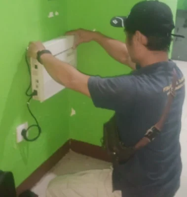 Service Pabx Panasonic Cileungsi sedang Pasang KX-TES824